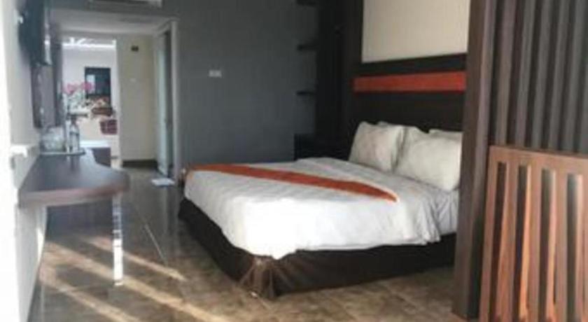 Satria Wisata Hotel Parepare Buitenkant foto
